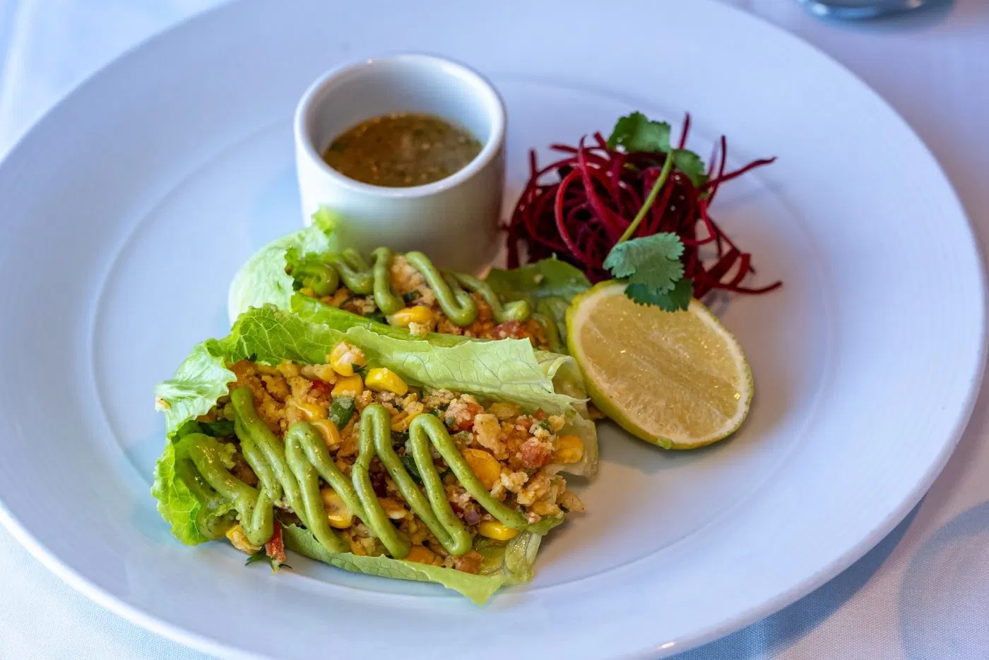 Raw lettuce wraps